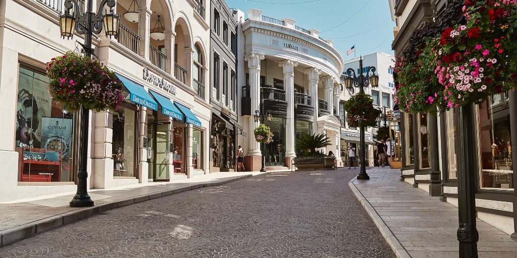  | Best Beverly Hills Skin Care Marketing Agency for Growth: Why Illumination Consulting Image Name 